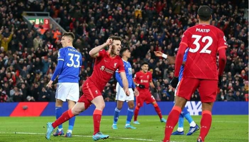 liverpulun-novbeti-qelebesi-2