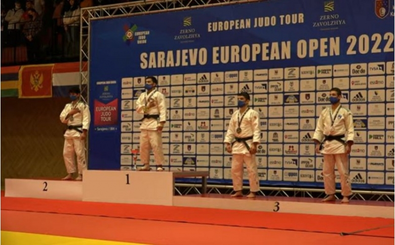 azerbaycan-cudochulari-achiq-avropa-turnirinde-qizil-ve-gumush-medal-qazanib