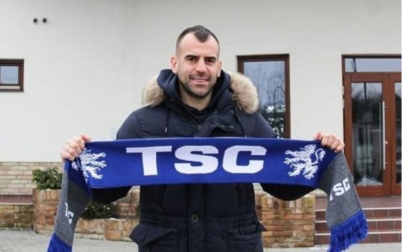 sabahin-sabiq-futbolchusu-serbiya-klubunda