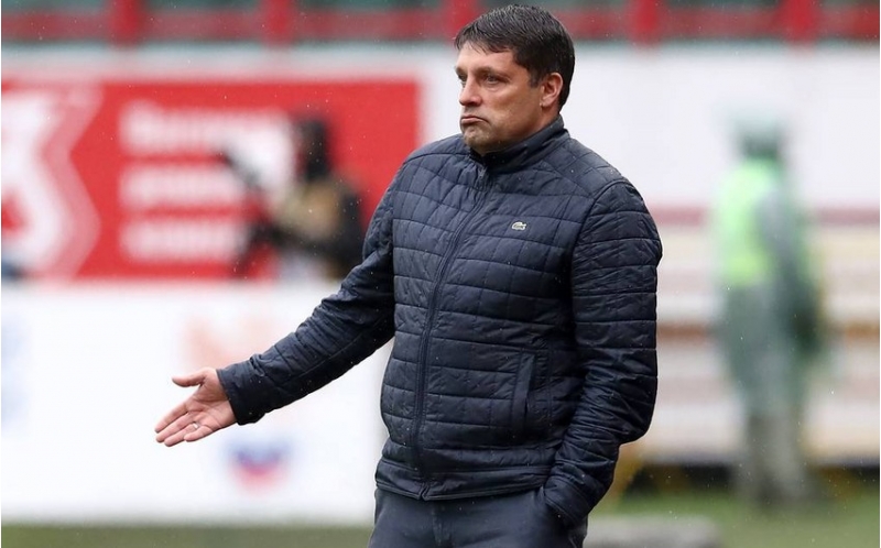 azerbaycanli-futbolchunun-klubu-bash-meshqchisini-qovub