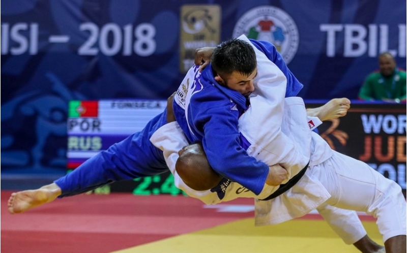 rusiyadaki-boyuk-debilqe-turniri-legv-olunub