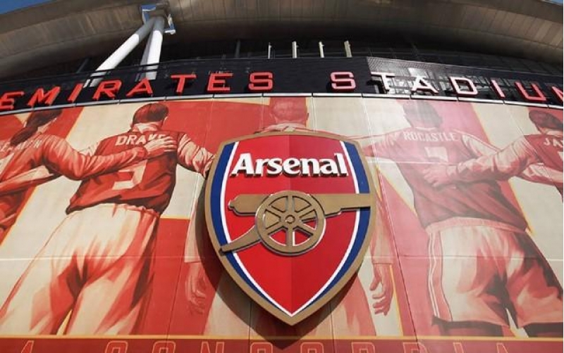 arsenaldan-rekord-meblegde-itki