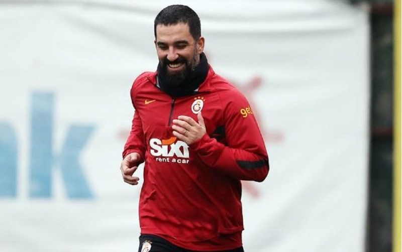 arda-turan-karyerasini-bitirir