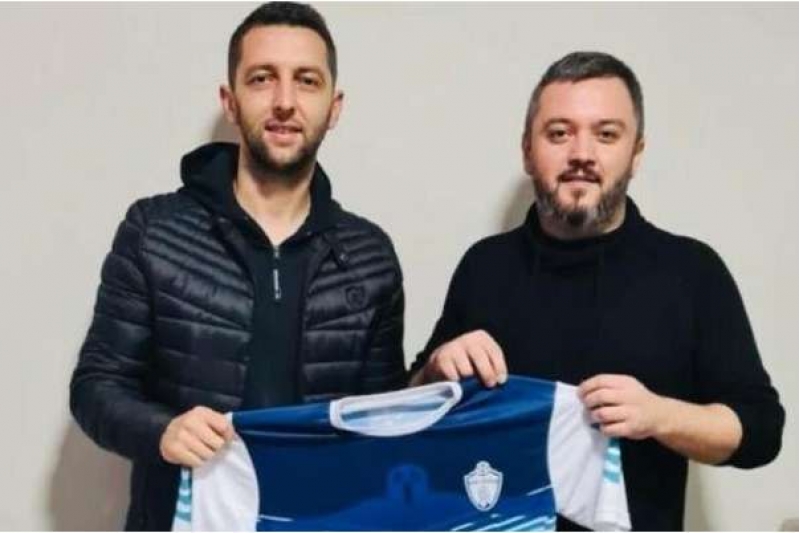 qarabagin-sabiq-futbolchusu-yeni-klubda-2