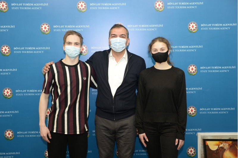 fuad-nagiyev-fiqurlu-konkisurme-uzre-atletlerimizle-gorushub