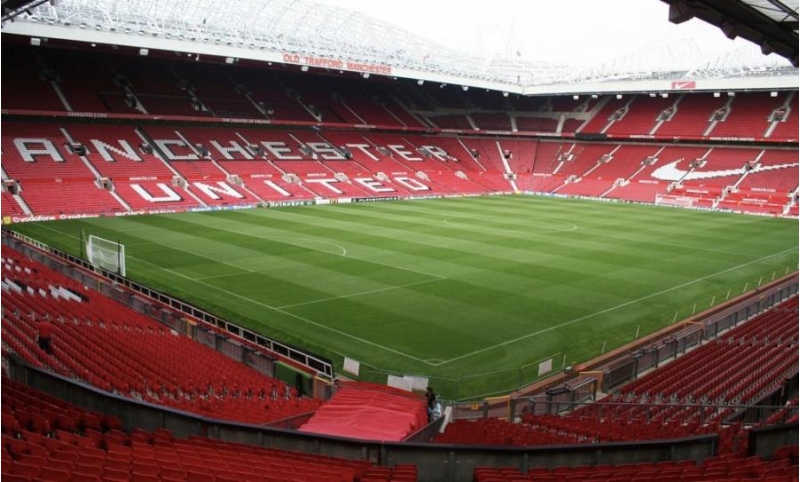 old-trafford-yeniden-qurulacaq