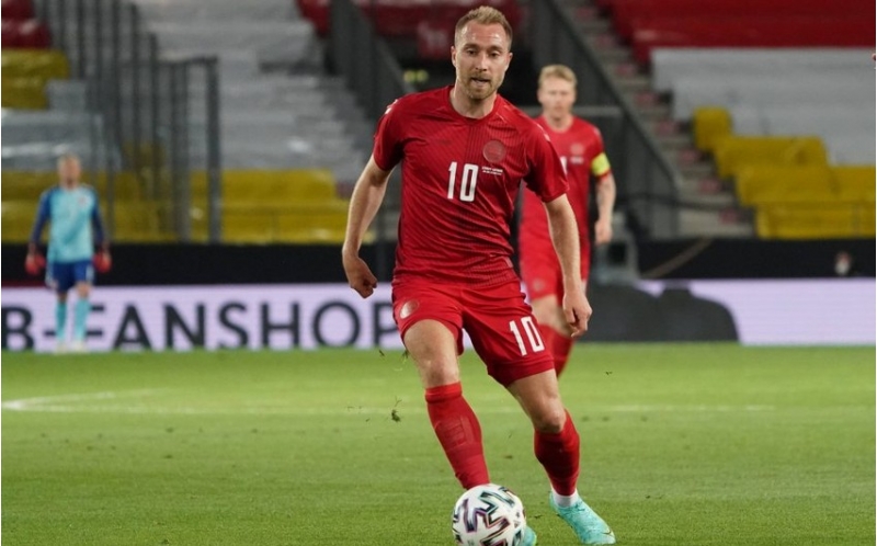 kristian-eriksen-yeniden-danimarka-millisine-devet-alib