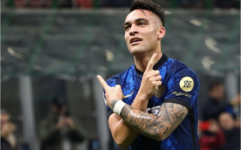 chempionlar-liqasi-18-finalda-cavab-oyunlarinin-en-yaxshi-qolu-belli-olub