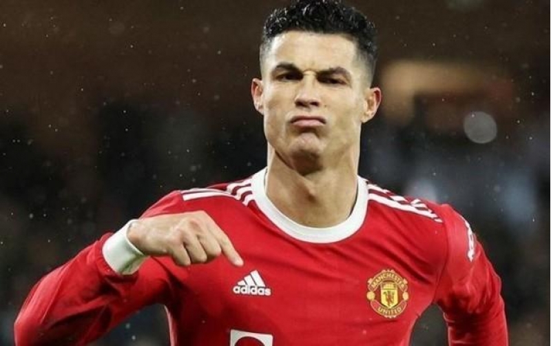 aprelin-en-yaxshi-futbolchusu-achiqlandi