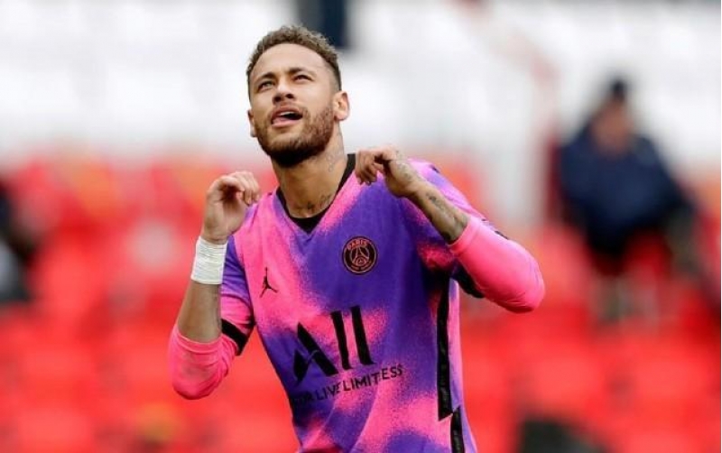 neymar-messi-ve-mbappeni-qabaqladi