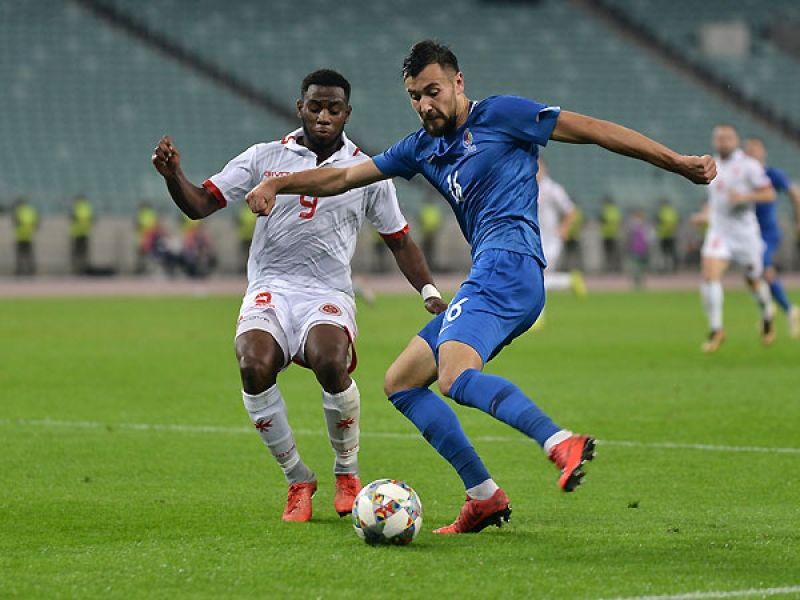 dadashov-liqanin-10-en-bahali-futbolchusu-sirasinda