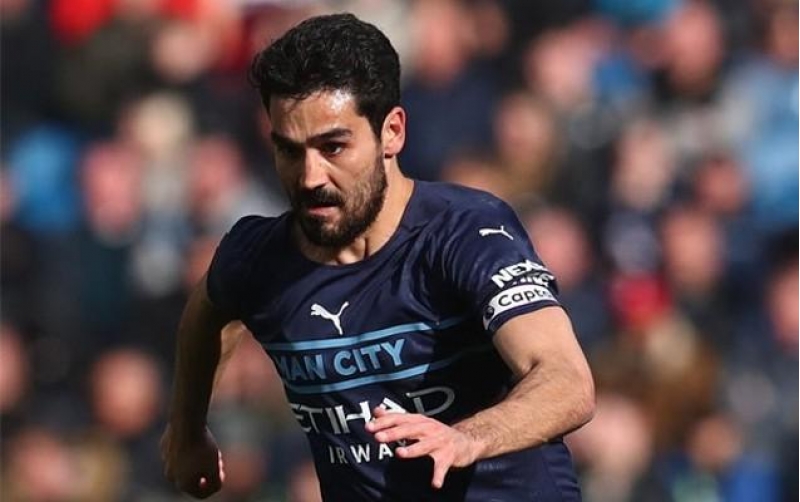 gundogan-ozilin-rekordunu-yeniledi
