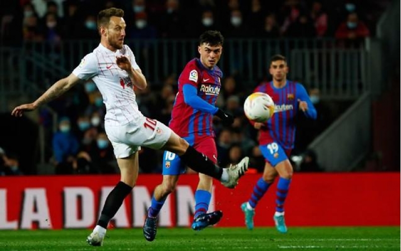 barselona-2-ci-pilleye-yukseldi