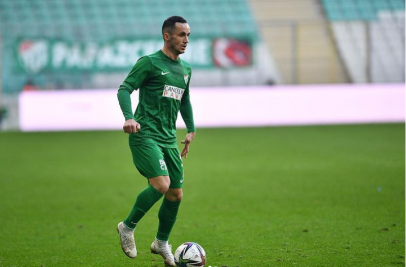 kocaelispor-namik-eleskerovdan-chekinir