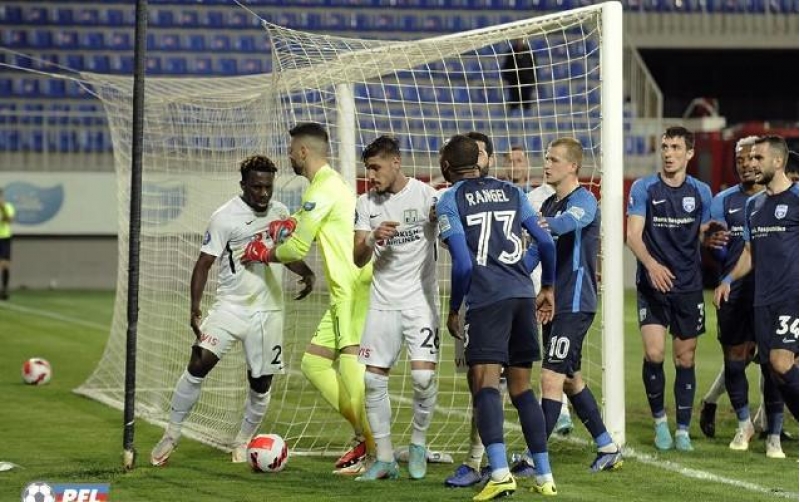 neftchi-sabaha-bele-qalib-geldi-2