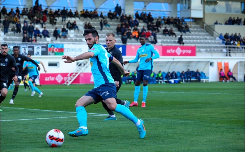 zirenin-futbolchusu-uchun-yubiley