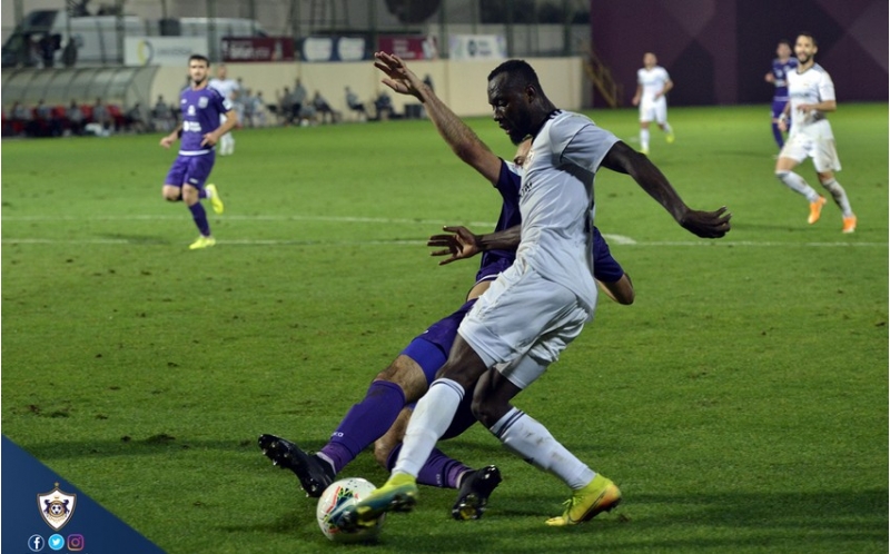 turkiye-klubu-qarabagin-futbolchusunu-alir