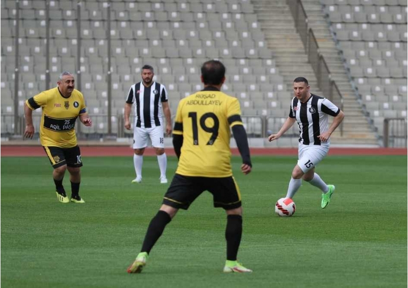 neftchinin-sabiq-prezidenti-aqil-pashayevin-xatiresine-hesr-olunmush-yoldashliq-oyunu-kechirilib-