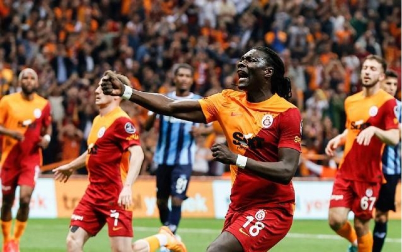 qalatasaraydan-qelebe-3