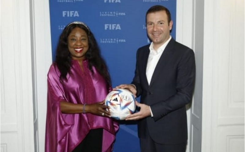 fifa-nin-bash-katibi-parisde-elxan-memmedovla-gorushub