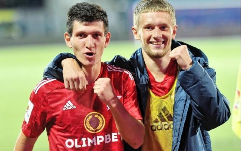 azerbaycanli-futbolchularin-klubu-elitaya-yuksele-bilmedi