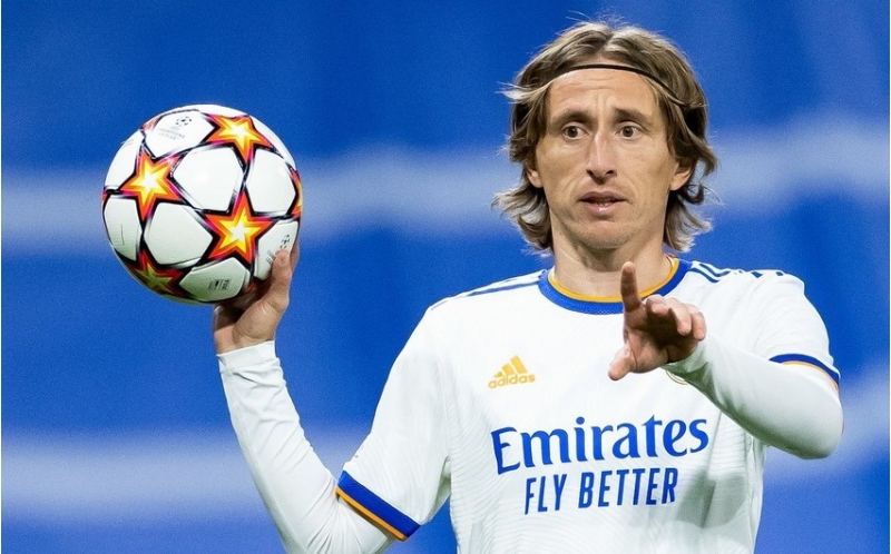 luka-modrich-real-madridle-muqavilesini-uzadib