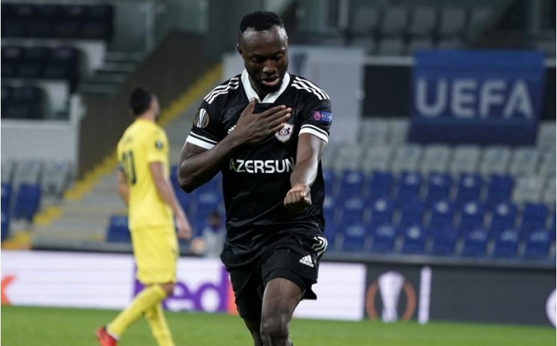 qarabagin-legioneri-ozunu-salah-ve-mane-ile-muqayise-edib