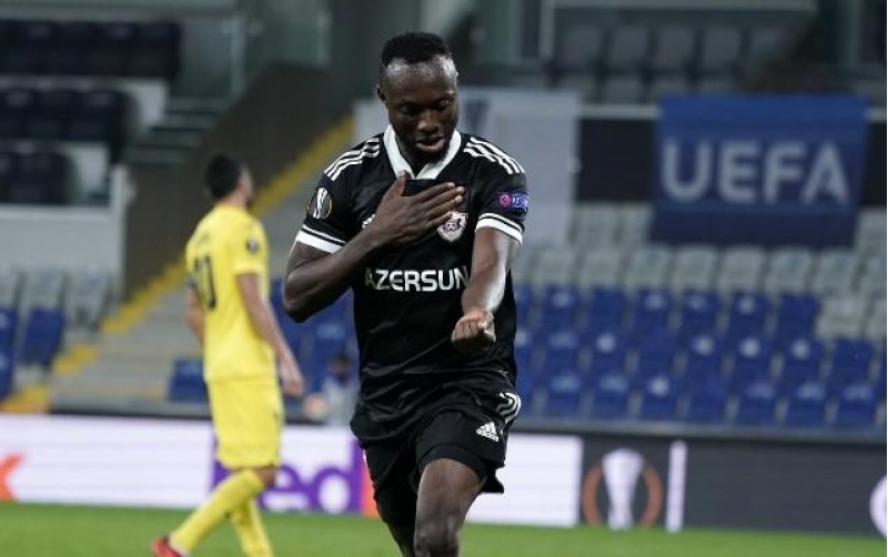 qarabagin-futbolchusu-turkiye-klubundan-ayrildi-