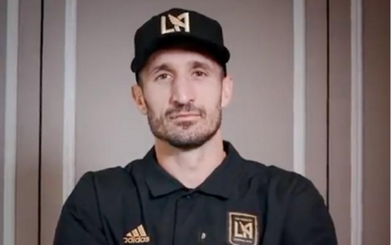 kyellinin-yeni-klubu-resmen-achiqlandi