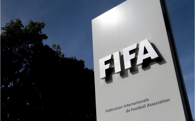 fifa-neftchiye-odenish-etmeyen-tunis-klubuna-transfer-qadagasi-qoyub