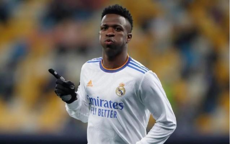 vinisiusu-tehqir-edenler-azadliqdan-mehrum-olundu