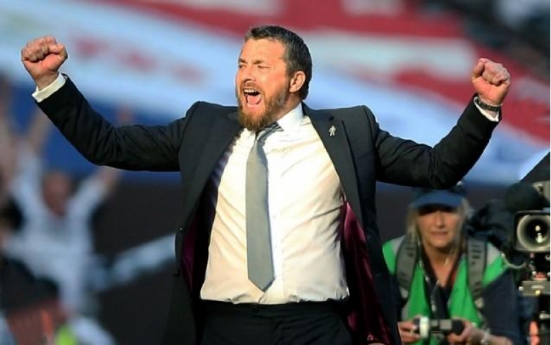 paytaxt-klubunda-yeni-bash-meshqchi