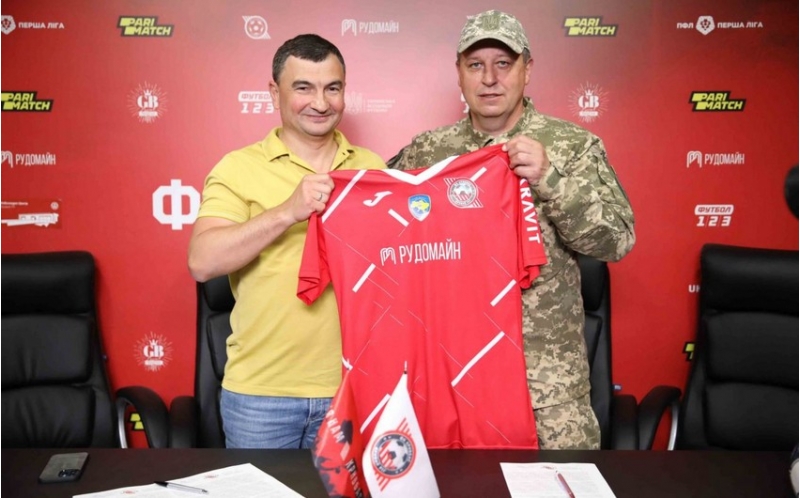 neftchinin-anlashdigi-bash-meshqchi-ukrayna-klubu-ile-muqavile-baglayib