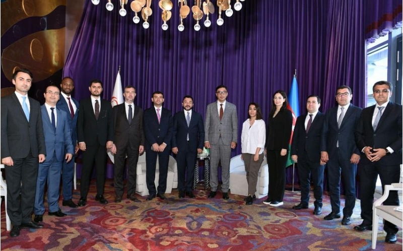 ferid-qayibov-iet-in-gencler-forumunun-prezidenti-ile-gorushdu