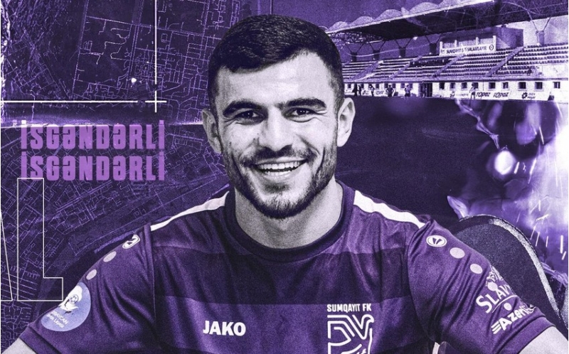 sumqayit-turkiye-klubundan-ayrilan-futbolchunu-transfer-edib