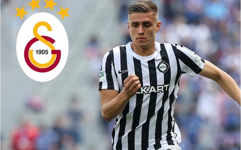 qalatasarayda-yeni-futbolchu-2