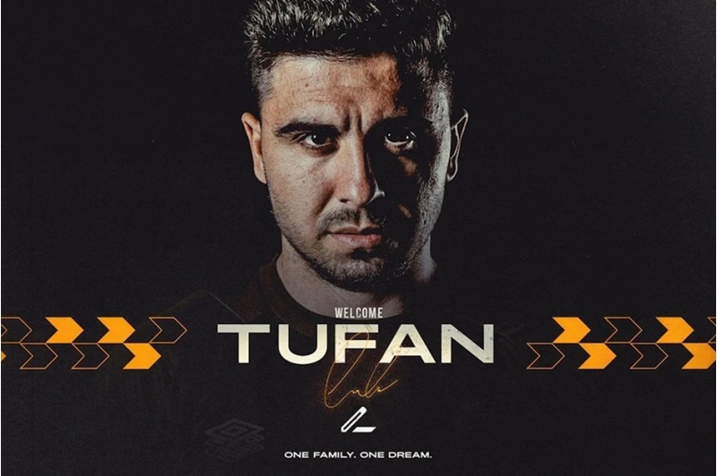 meshhur-turkiyeli-resmen-ingiltere-klubunda