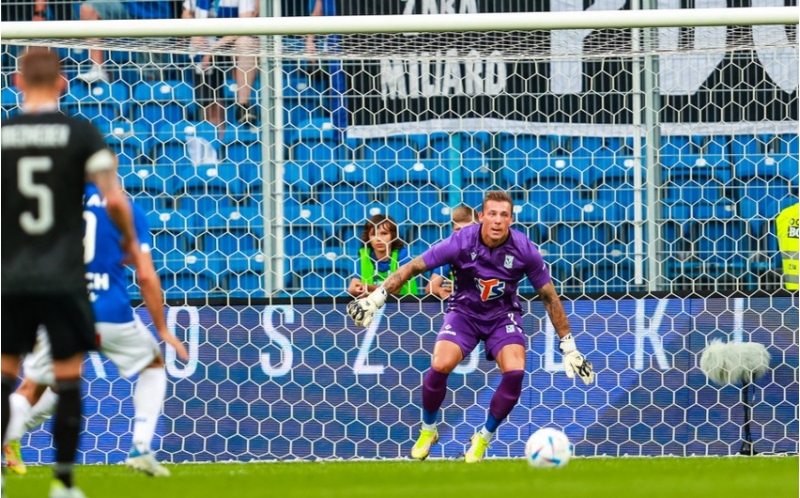 qarabagla-oyun-ukraynali-qapichi-uchun-elametdar-olub