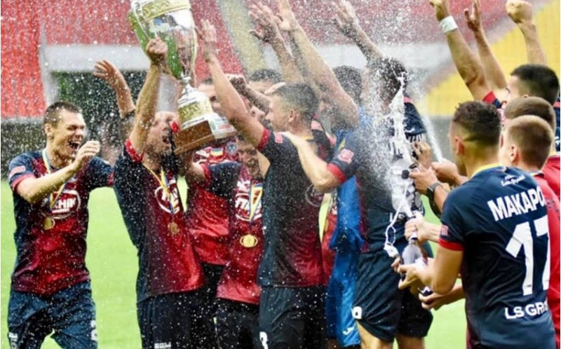 ukraynanin-daha-bir-klubu-muharibeye-gore-chempionatdan-imtina-edib