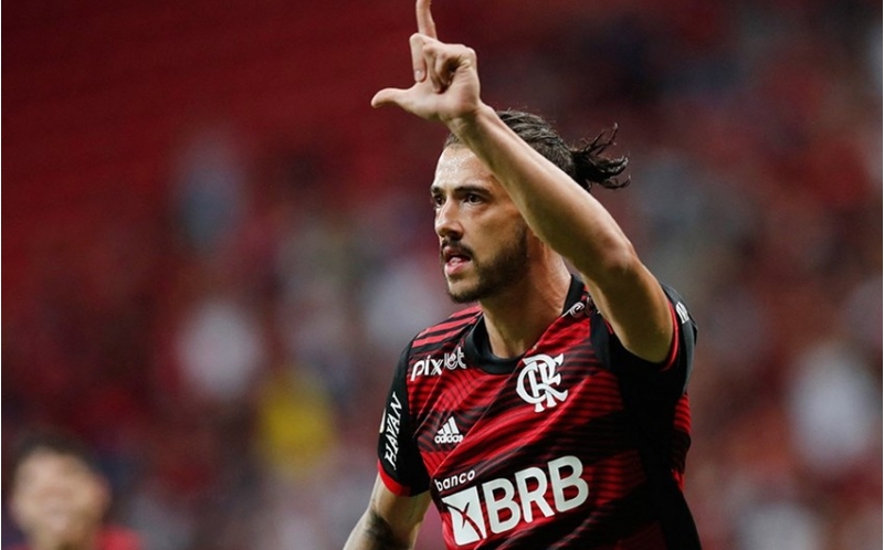 fenerbagcha-braziliyali-mudafiechi-ile-anlashib