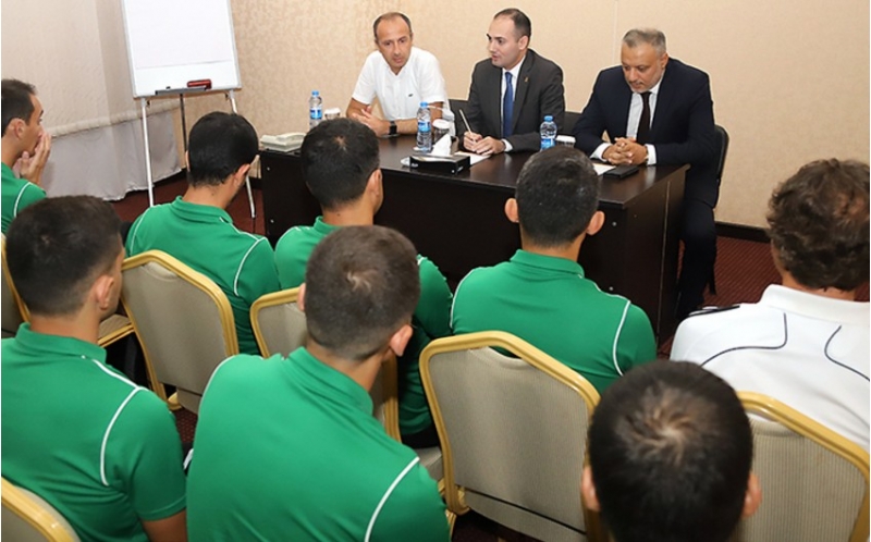 affa-ve-pfl-rehberliyi-hakimlerle-gorushub