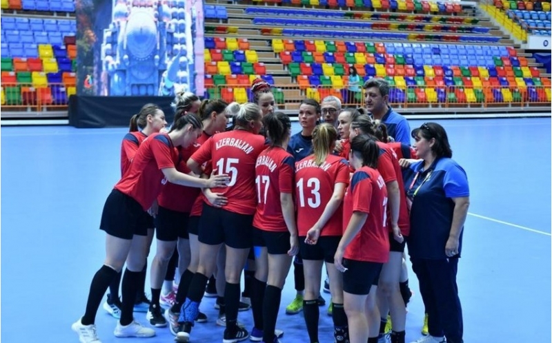 islamiada-azerbaycanin-hendbol-yigmasi-yarimfinala-yukselib
