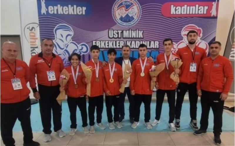 azerbaycanin-boks-millisi-avropa-birinciliyini-5-medalla-basha-vurub