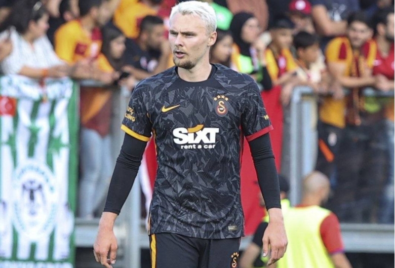 qalatasarayin-mudafiechisine-premyer-liqadan-20-milyonluq-teklif