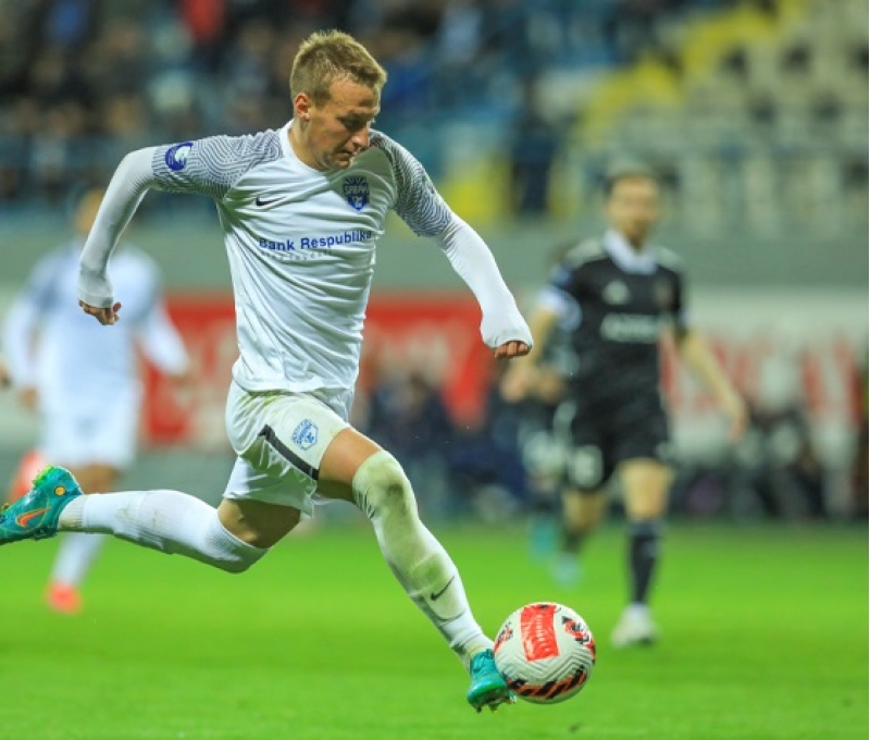 shaxtyorun-futbolchusu-sabahda