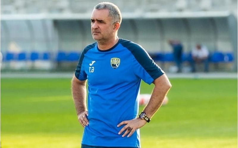 terlan-ehmedov-rauf-eliyevle-bagli-meseleden-danishib