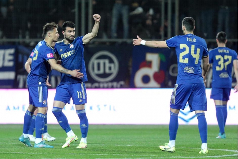 mahir-oynadi-dinamo-qelebe-qazandi
