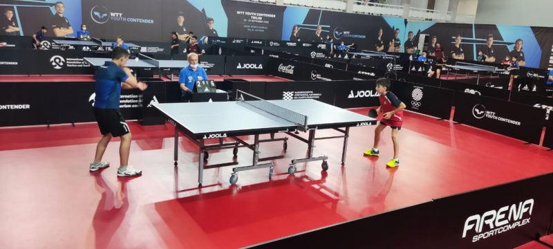 stolustu-tennisshilerimiz-beynelxalq-turnirde-inamla-irelileyirler