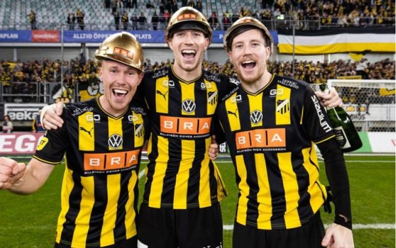 ilk-defe-isvech-chempionu-oldular
