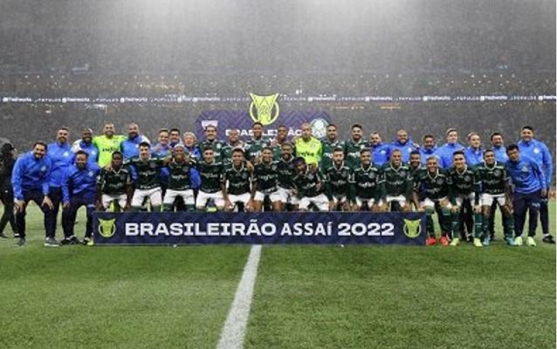 11-ci-defe-braziliya-chempionu-oldular